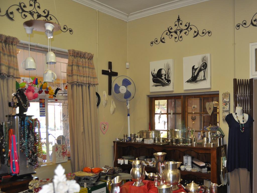 Stoep Cafe Guest House Komatipoort Bagian luar foto