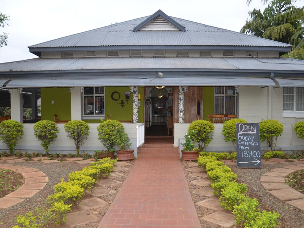 Stoep Cafe Guest House Komatipoort Bagian luar foto