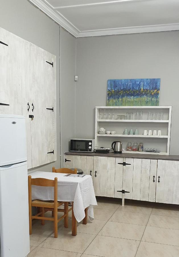 Stoep Cafe Guest House Komatipoort Bagian luar foto