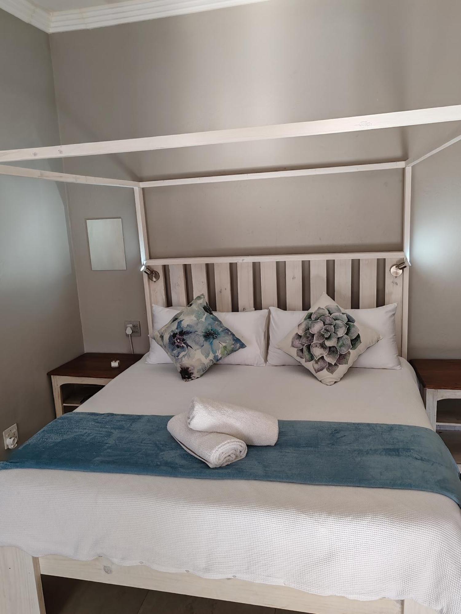 Stoep Cafe Guest House Komatipoort Bagian luar foto